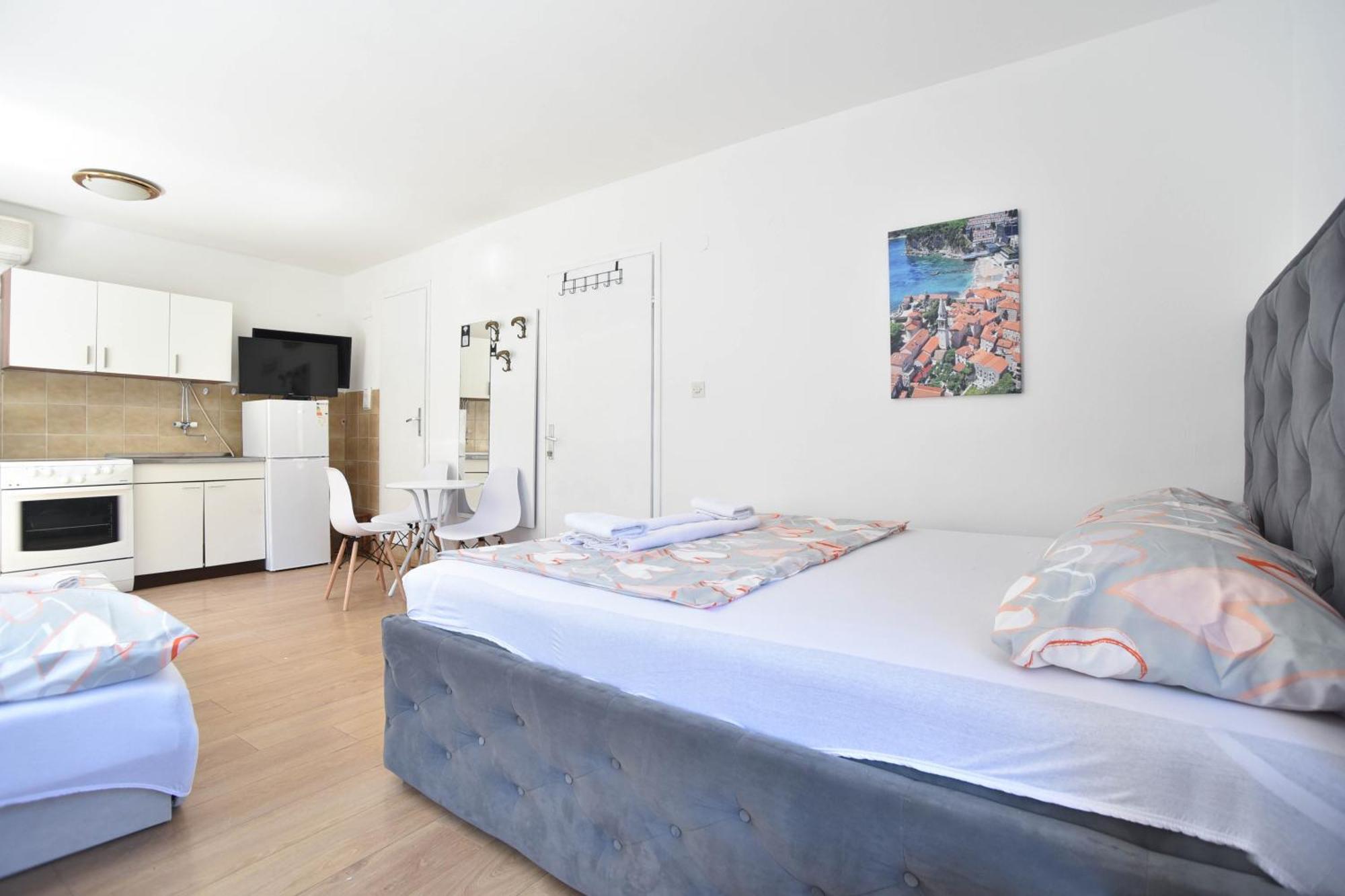 Apartment Lucky Будва Екстериор снимка